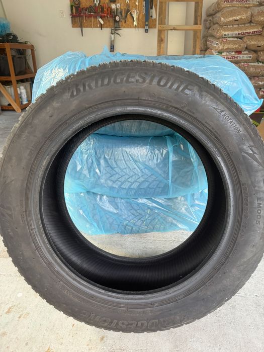 Opony zimowe Bridgestone 235/55/18