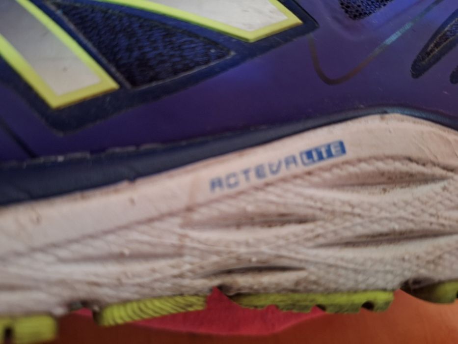 Buty New Balance 770 rozmiar 37,5 używane