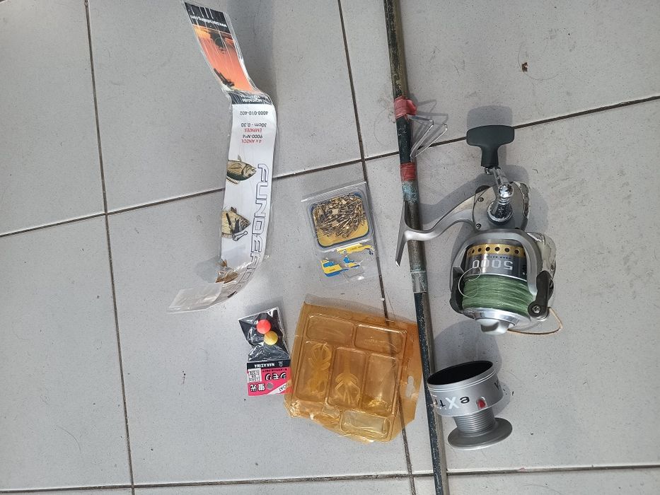 carreto vega 5000, cana pesca mais acessórios pesca