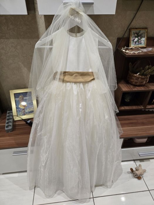 Продам платье на девочку