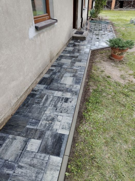 Układanie kostki brukowej