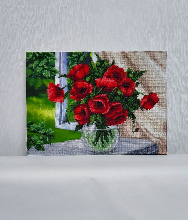 Картина вишита чешським бісером 52.5*38.5см, Маки в вазі