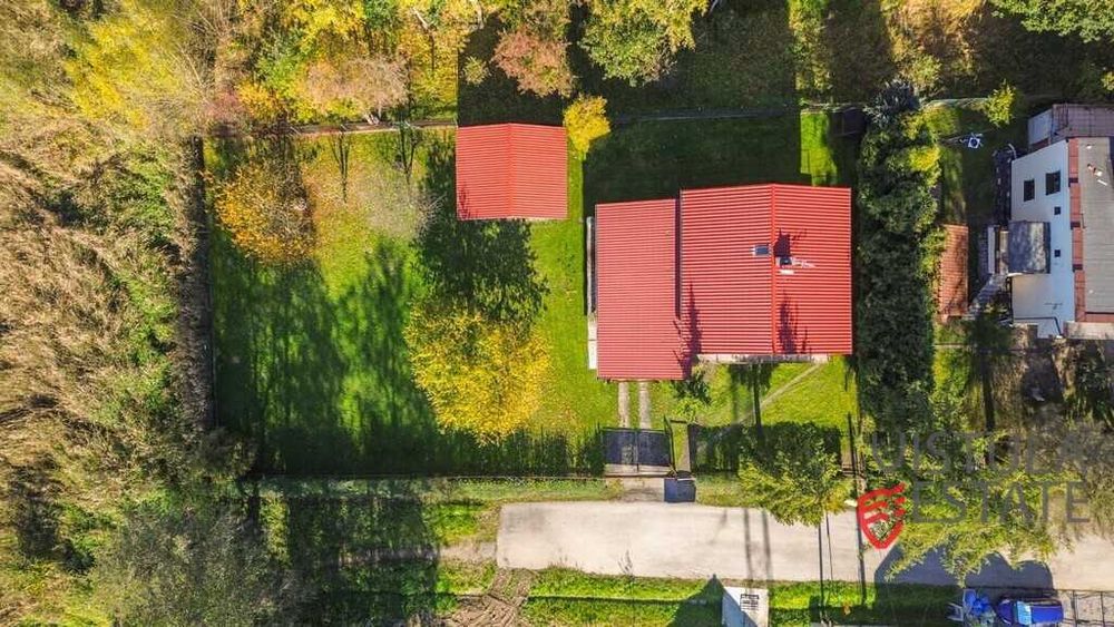 Dwa niezależne wejścia | 6 pokoi | 4 balkony | ogród 1087 m2