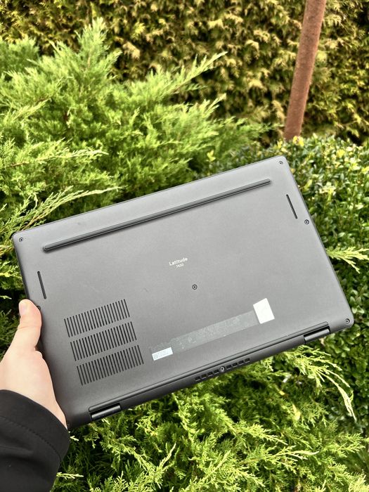 Dell Latitude 7430 i7-1270P 16ГБ LPDDR5 SSD 256 ГБ 14” FHD