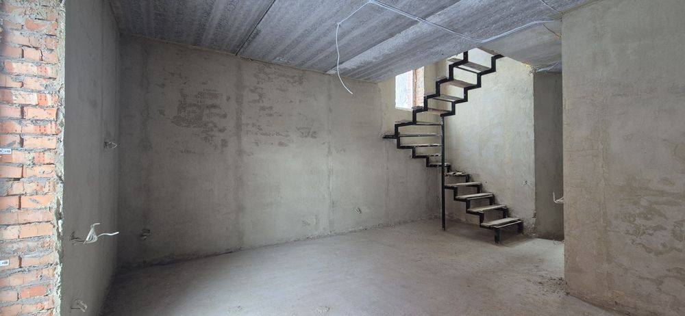 Дуплекс від забудовника! ТОП ЛОКАЦІЯ! Всі комунікації підключені.