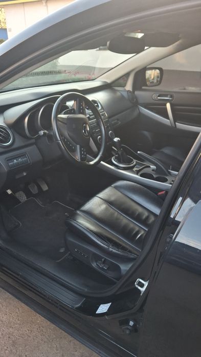 Продаю Mazda CX7