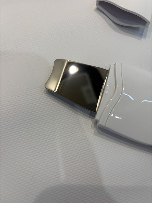 Апарат УЗТ чищення обличчя Gezatone BON-990