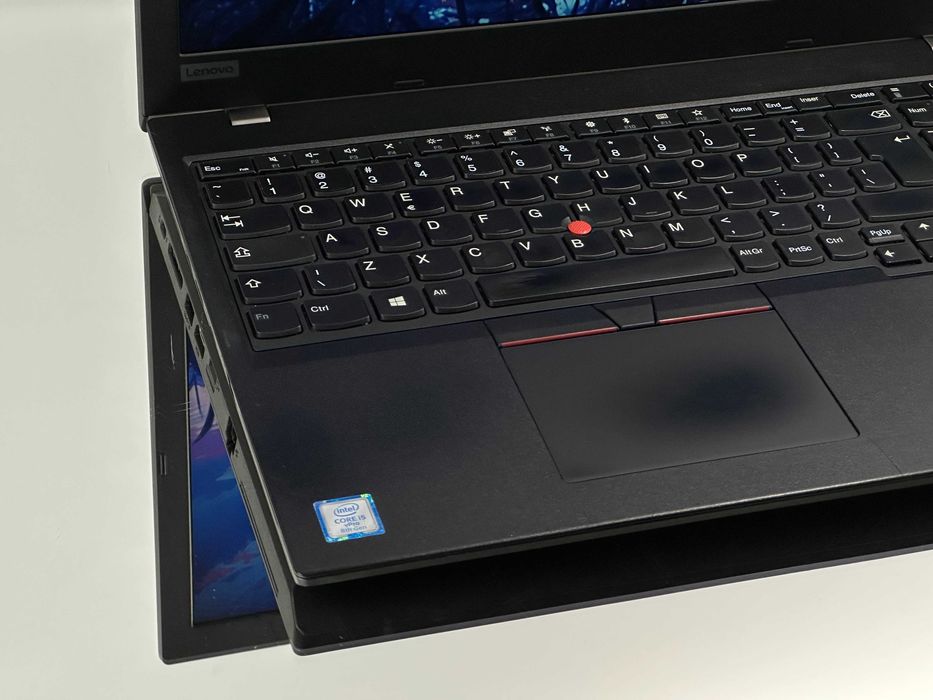 Laptop Lenovo ThinkPad L580 15,6 " Intel Core i5-8250U  8 GB 256 GB dysk SSD Windows 11 FHD
