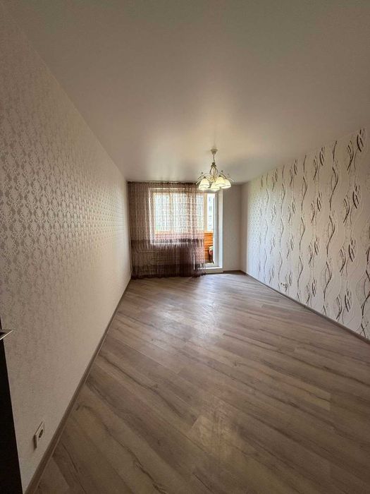 Продам 2-ком с ремонтом на Салтовке район ТРК Украина