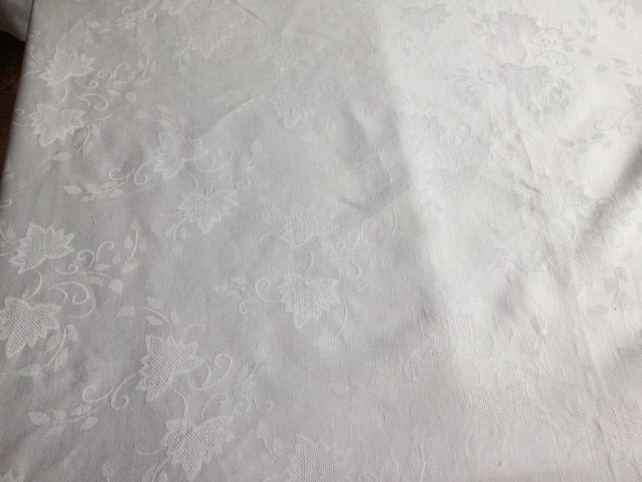 Подарок женщине-хозяюшке скатерть для банкетного стола 140х210см