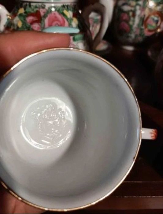 Serviço café pintado à mão de porcelana chinesa. 27 peças