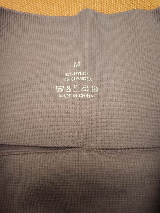 Nowe modelujace spodenki, szorty.