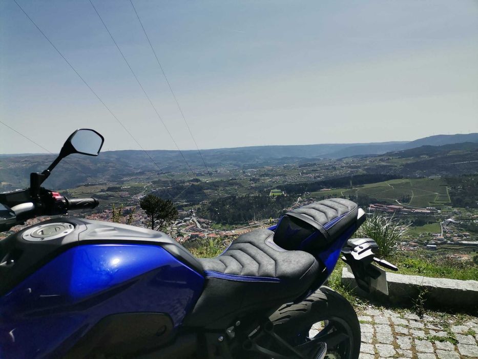 Yamaha MT-07 imaculada