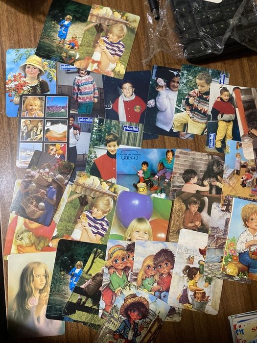 Lote de 2500 calendarios anos 80, 90, 00, 10