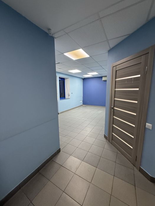 Сдам хорошее помещение на Артема под офис/магазин /для любого бизнеса