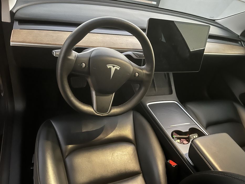 Tesla model 3 standard range plus