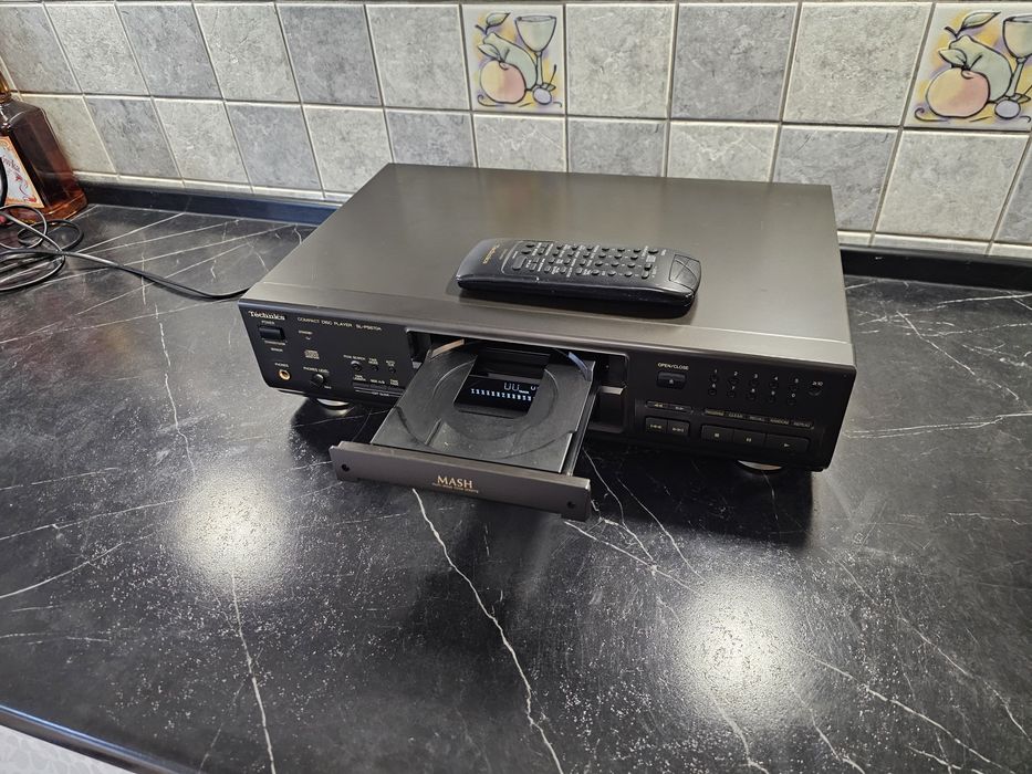 Odtwarzacz CD Technics SL-PS670A pilot