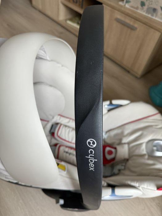 Автокрісло, автолюлька cybex cloud z i-size ferrari silver grey