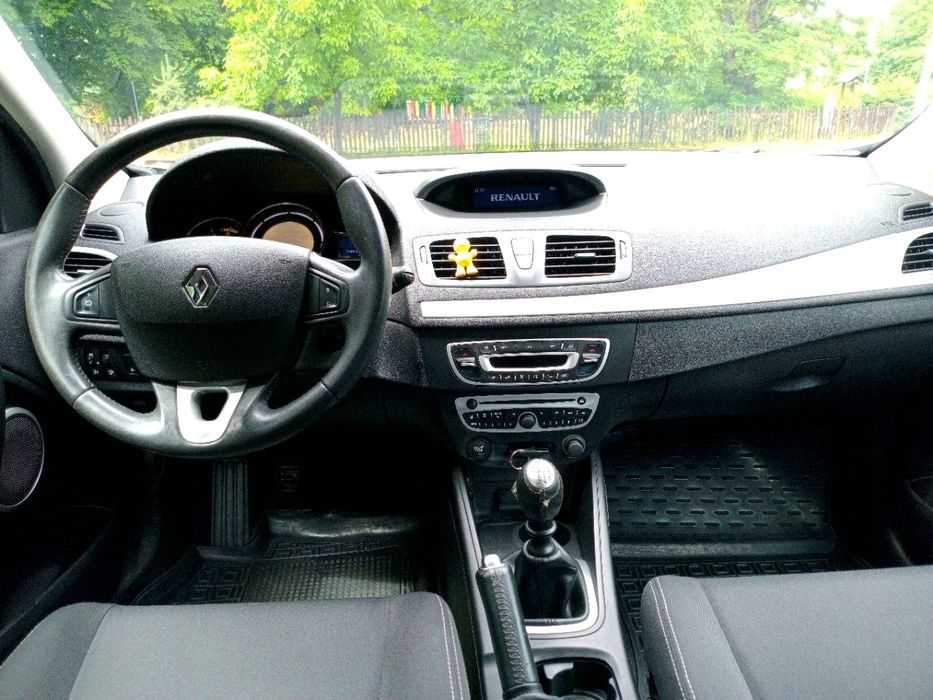 Renault Megane 3 універсал 1,5 дизель 110 сил сірий / Рено Меган