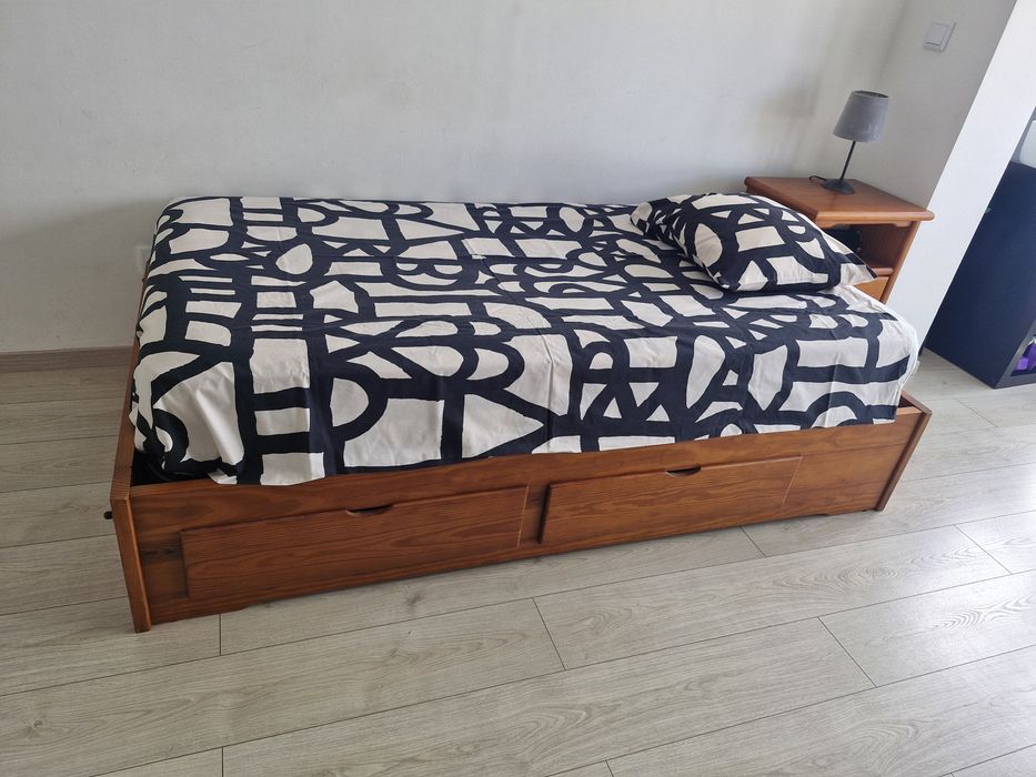 Cama solteiro com gavetas