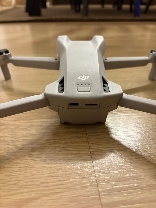 Drone DJI mini 3 com mala de transporte
