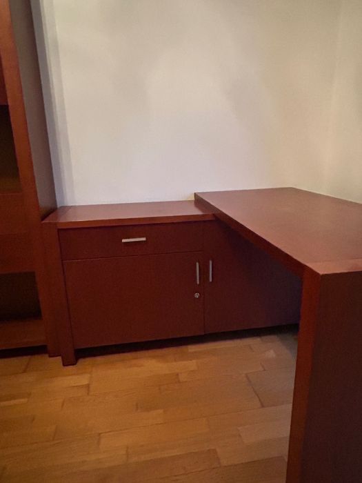 Secretária Escritório c/ Arrumação em Cerejeira (Paços de Ferreira!)