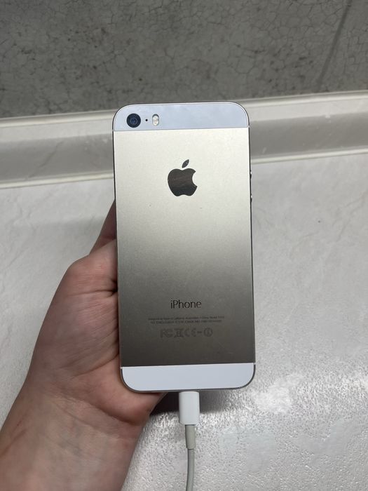 Обміняю IPhone 5s, він не робочий, я не перевіряв його. Обміняю на якусь відеокарту.