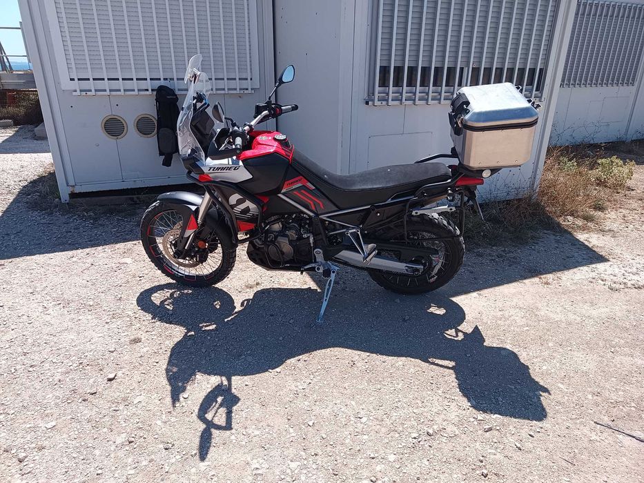 Aprilia Tuareg 660 Quickshift + Kit Malas GIVI