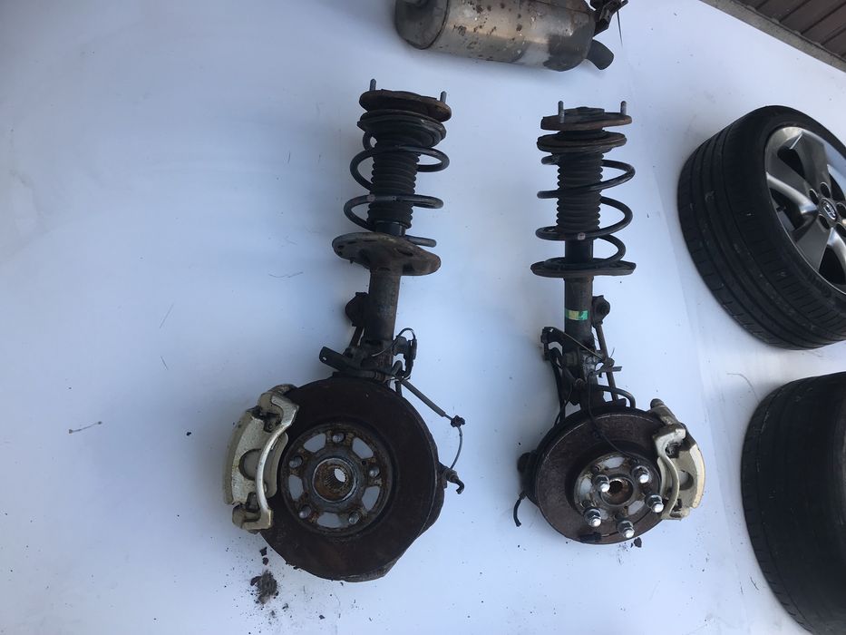 Kompletne mcpersony Toyota  Auris I e15 90 tys km przebieg