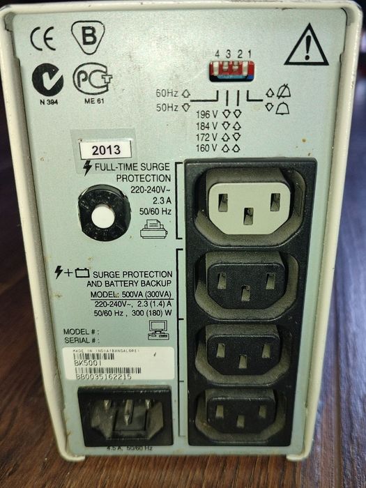 Безперебойник APC Back-UPS 500