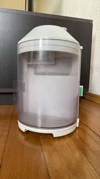 Соковыжималка BRAUN  220-230 V. 240W.