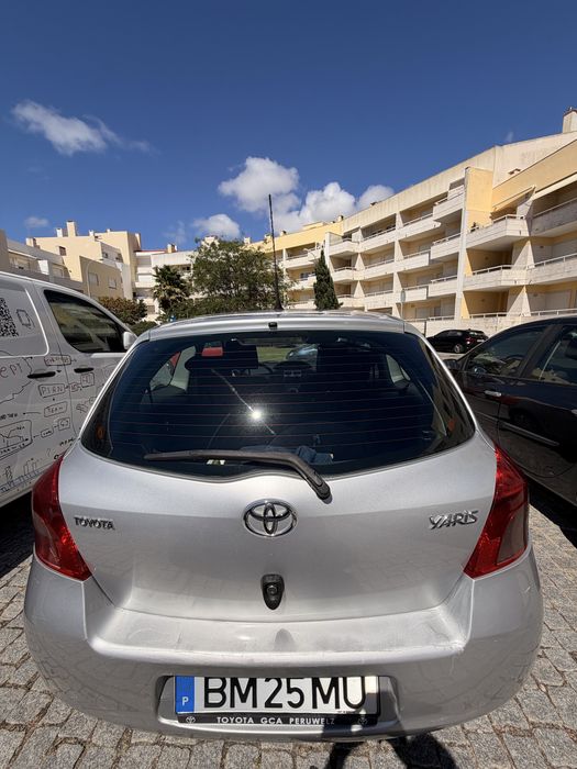 Toyota Yaris — fotografia 4