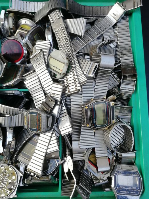 Zegarek Montana nie Casio z bransoletą