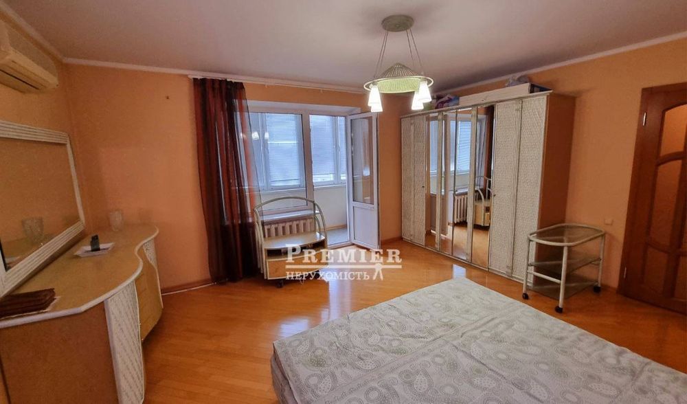 2-кімнатна квартира з ремонтом, спецпроект, біля парку та моря