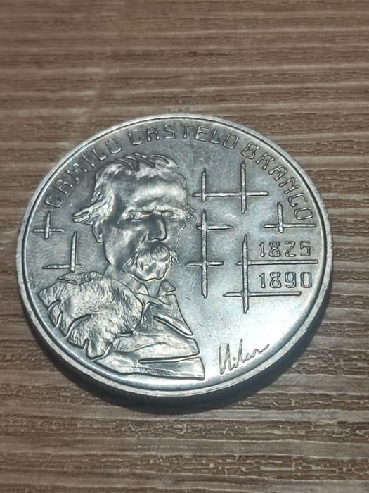 Moedas comemorativas de 100 escudos
