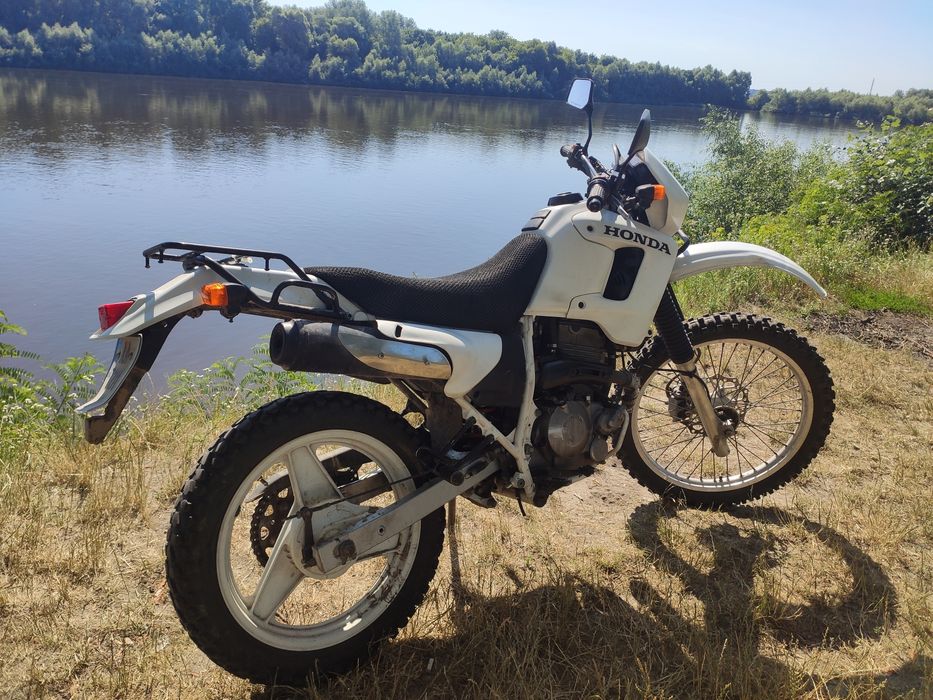 ЭхЭндуро  honda xl 250 Двигатель не кололся  весь обслужен.
