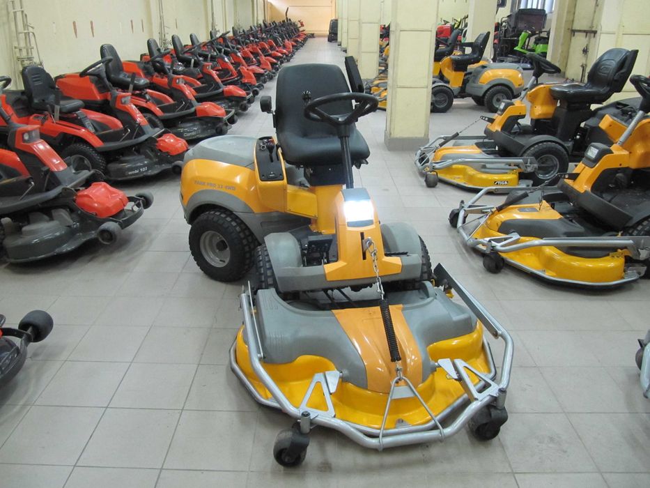 Traktorek Kosiarka STIGA PARK PRO 23 4X4 VANGUARD 23HP