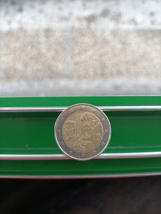 64 Moedas 2 Euro Comemorativas