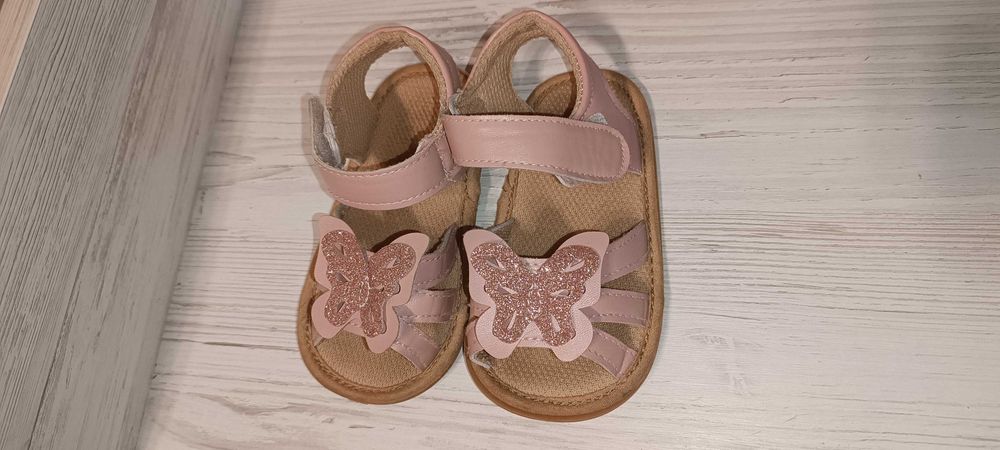 Продам дитяче взуття