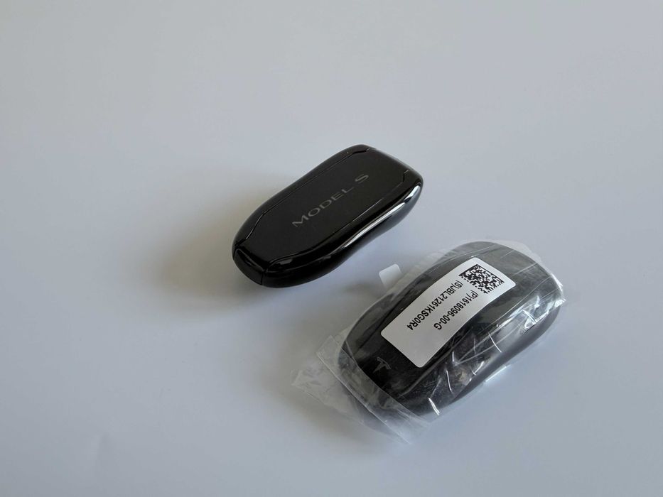 ОРИГІНАЛ!!! Ключ - МАШИНКА Tesla model S/X KEY FOB