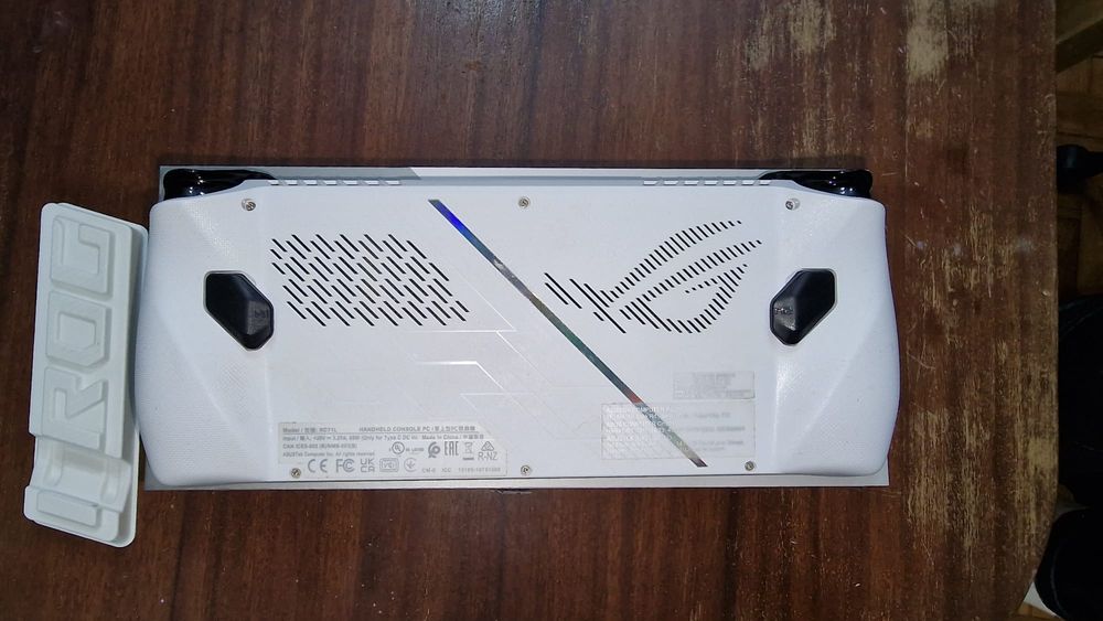 Rog Ally Z1 extreme