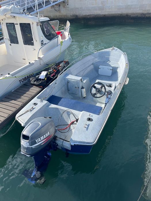 Fibramar 435 Yamaha 40HP 2T – Barco de pesca e lazer pronto a navegar