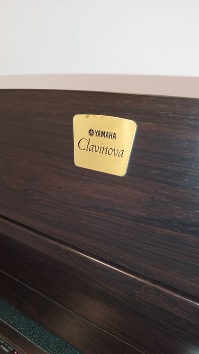 Piano Yamaha CL-330 Clavinova