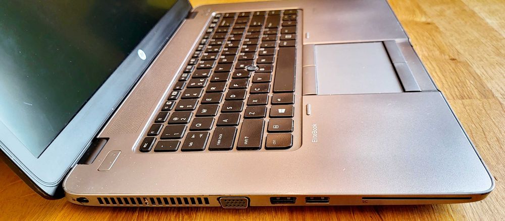 Laptop EliteBook 850 G2 i5 Win7 4GB RAM 256GB HDD