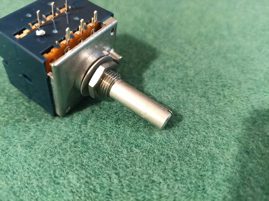 Регулятор уровня громкости ALPS номиналы 50к.А и 100к.А