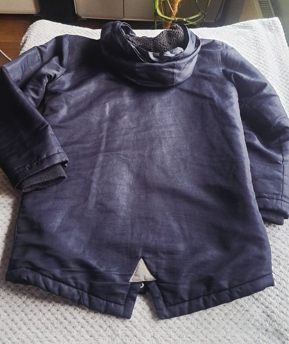 Płaszcz kurtka parka zimowa chłopięca Primark r. 152cm
Wymiary 
Długoś