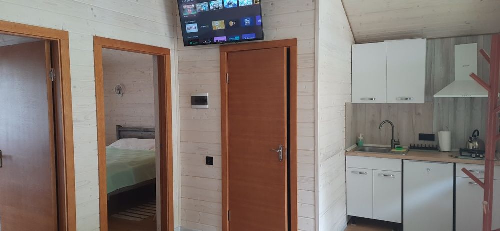 Котедж біля лісу 2