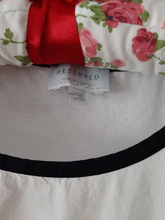Bluzka Reserved na szerokich ramiączkach vintage kratka okrągły dekol