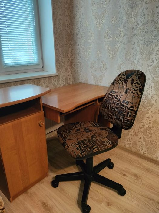 Стінка,комп'ютерний стіл+крісло
