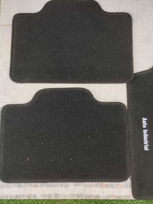 Tapetes de automóvel